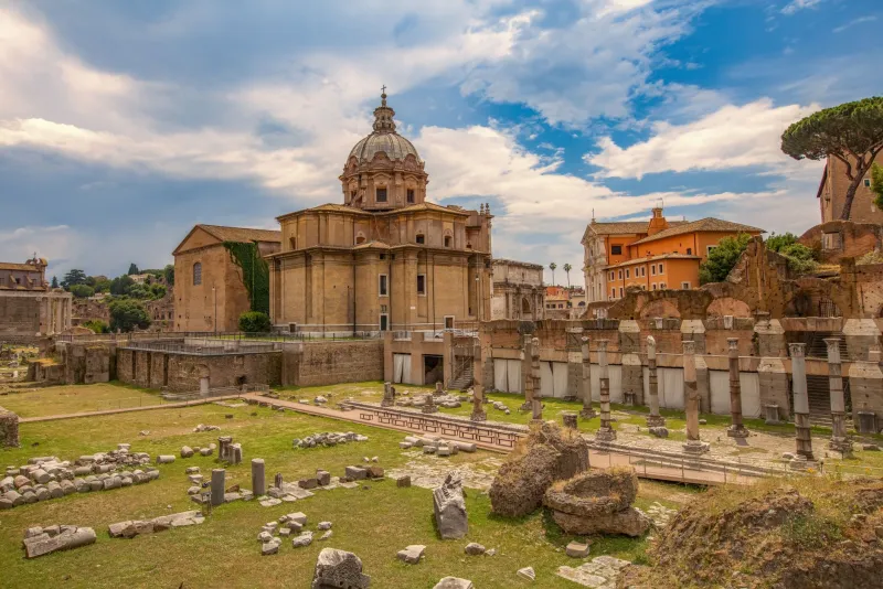 Stratificazioni: come l'arte italiana contemporanea trasforma la memoria storica in linguaggio critico